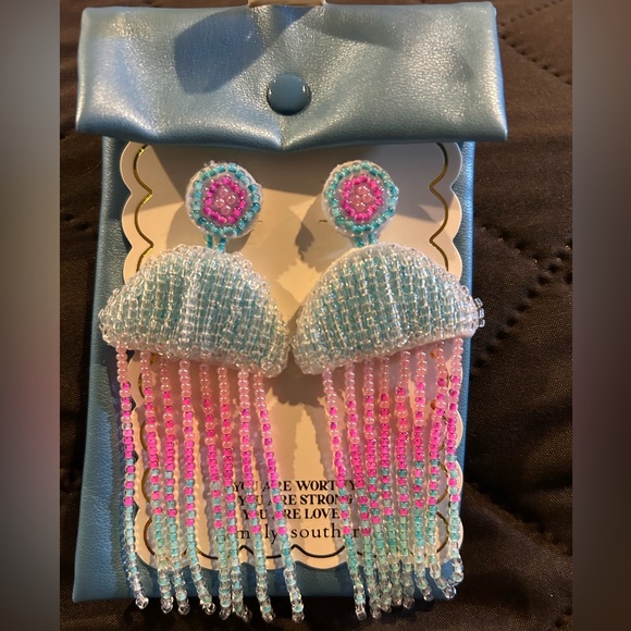 Simply Southern Beaded Jellyfish Earrings with dustbag - Picture 1 of 3